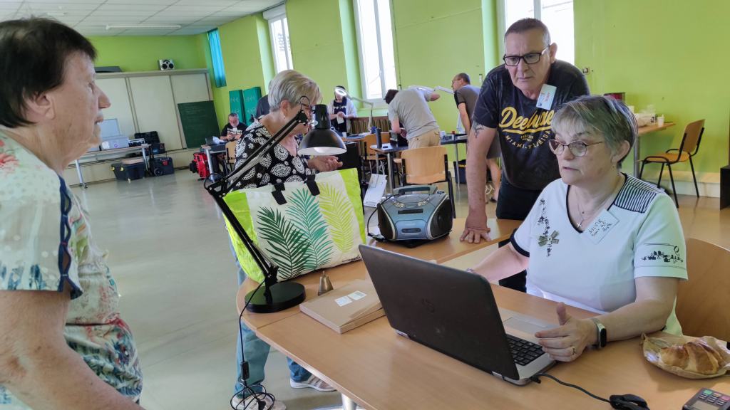 Succès pour la halte à Mézériat du Repair Café de la&nbsp;Veyle